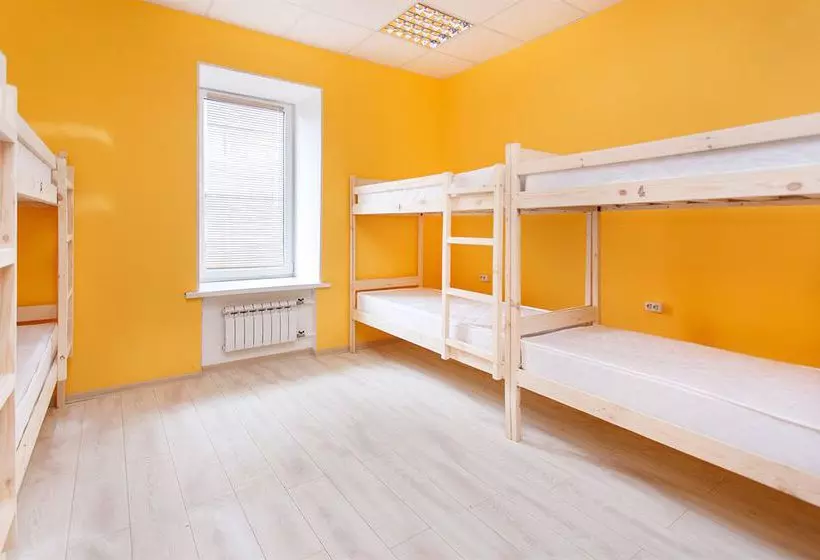 Landmark Hostel on Novoslobodskaya
