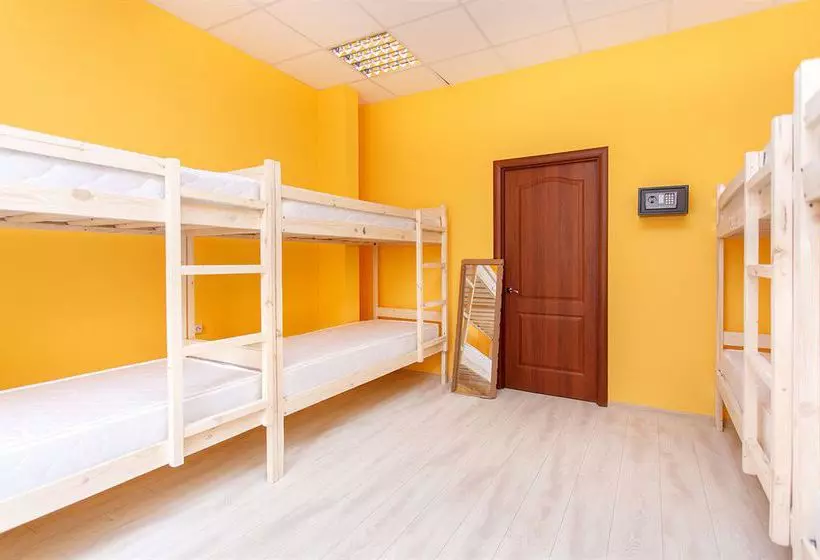 Landmark Hostel on Novoslobodskaya