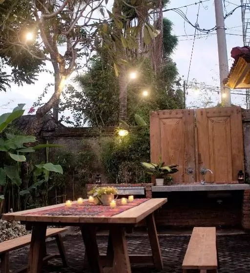 Pensionat Collection O 91300 Sunny Side Villa