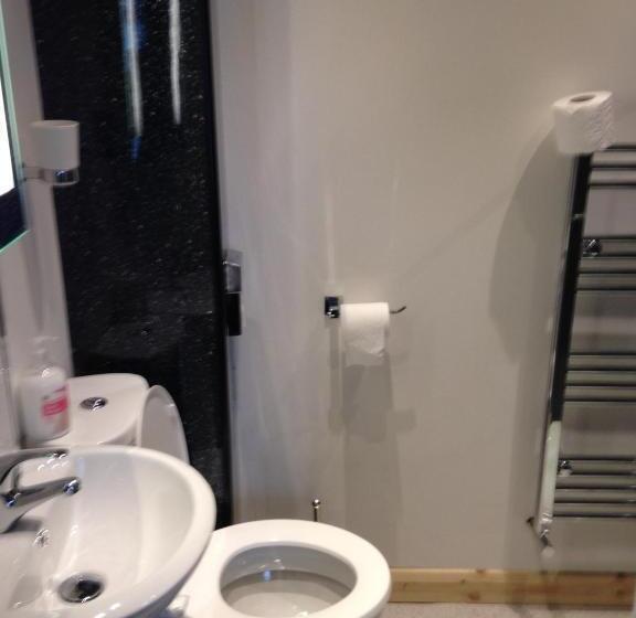 بنسيون The Grosvenor Guest House