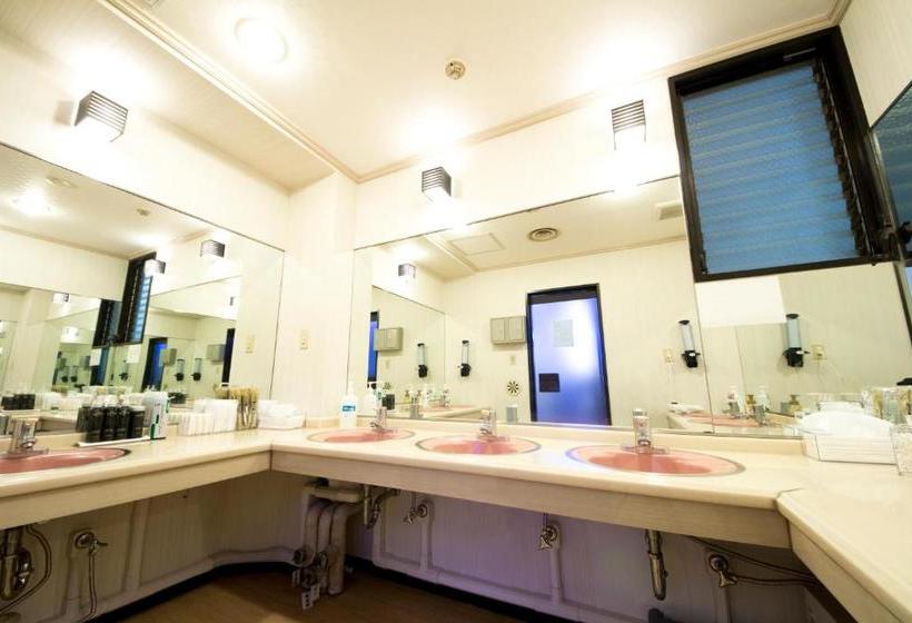 Hotel Kapsułowy Spa & Capsule Grandparkinn Sugamo Caters To Men