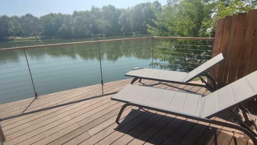 مبيت وإفطار L Antoinette Chalet Sur Pilotis En Bord De Saône Avec Spa Privatif