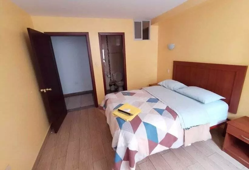 پانسیون Residencial Miraflores