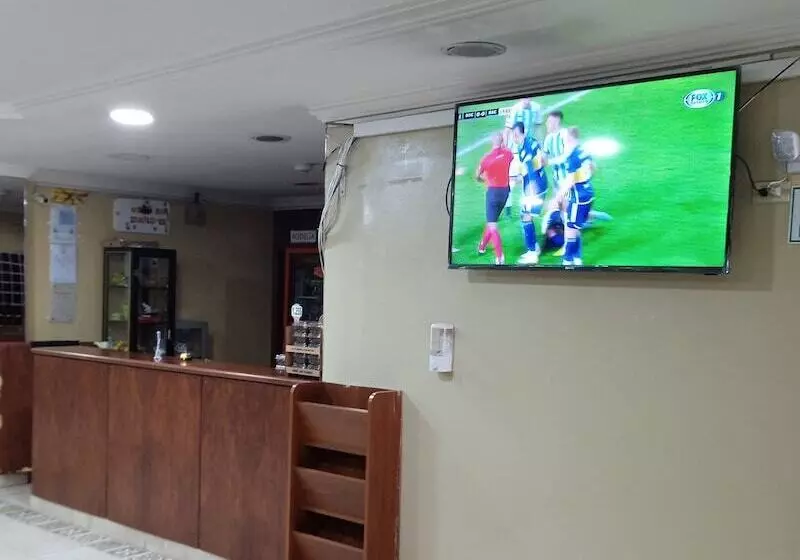 پانسیون Residencial Miraflores