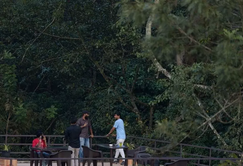 リゾートホテル Avadale Thekkady   Stag Groups Not Allowed