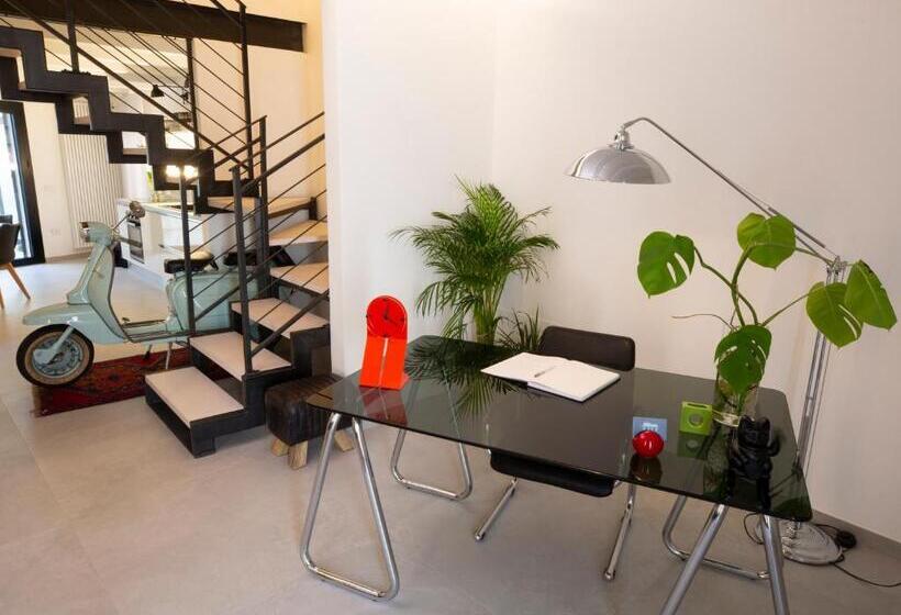 مبيت وإفطار Agatopisto Animo Salmastro