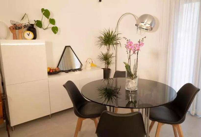 ベッドアンドブレックファースト Agatopisto Animo Salmastro