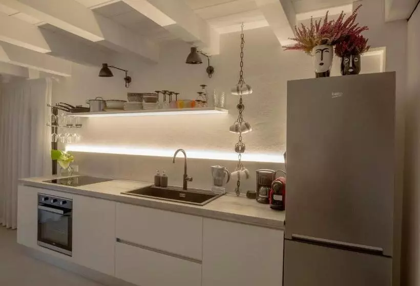 ベッドアンドブレックファースト Agatopisto Animo Salmastro