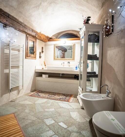 مبيت وإفطار Villa Ghiringhelli