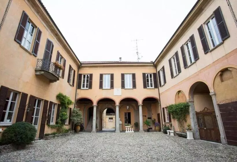 Aamiaismajoitus (B&B) Villa Ghiringhelli