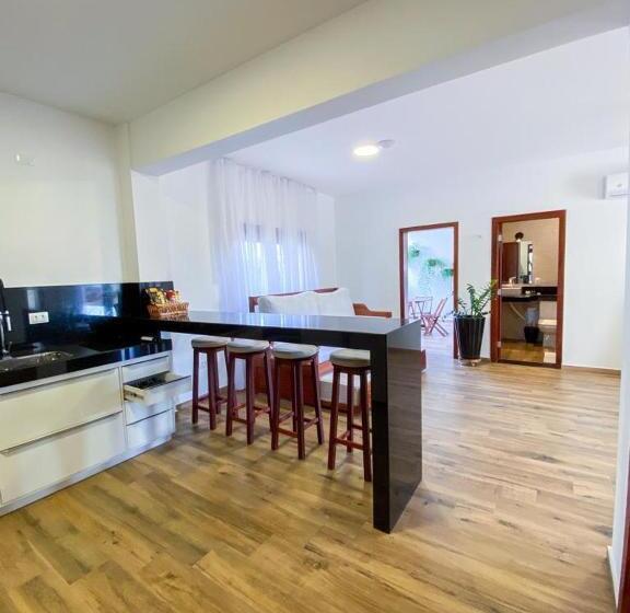 펜션 Aiolos Hotel & Discoveries