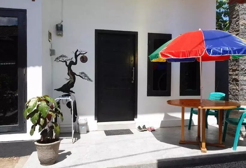 ベッドアンドブレックファースト Wave House Gerupuk South Lombok