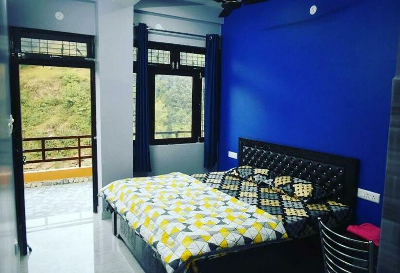 Пансион B2 Guest House