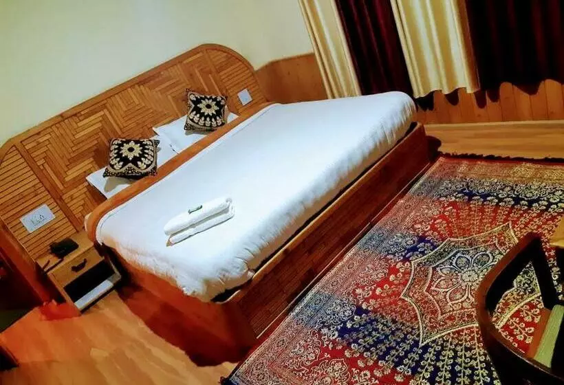 ベッドアンドブレックファースト Paramount Cottages Simsa Manali