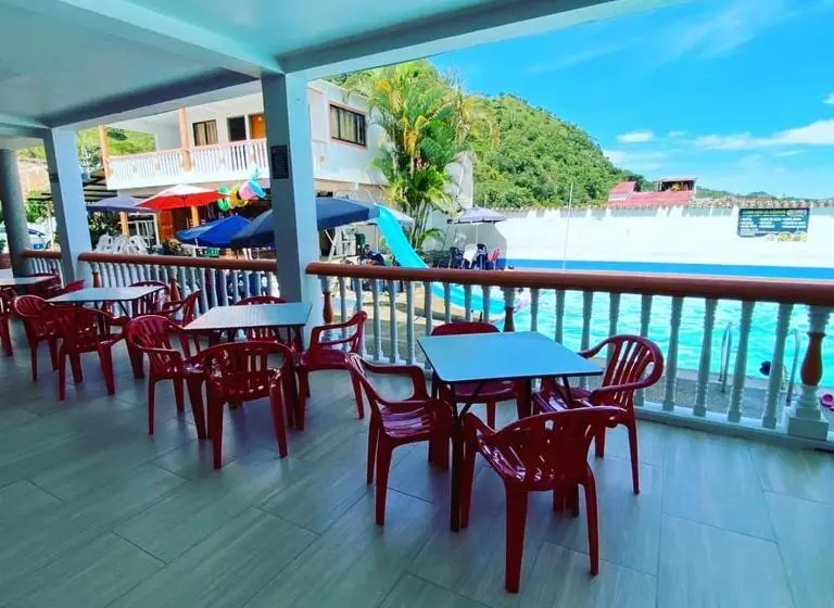 ホテル Caribe La Vega