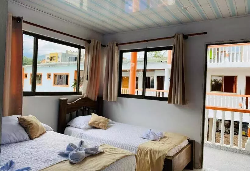 ホテル Caribe La Vega