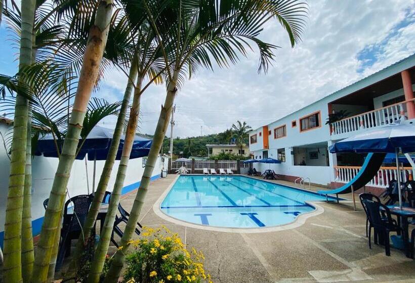 호텔 Caribe La Vega