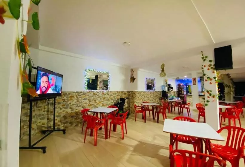 ホテル Caribe La Vega