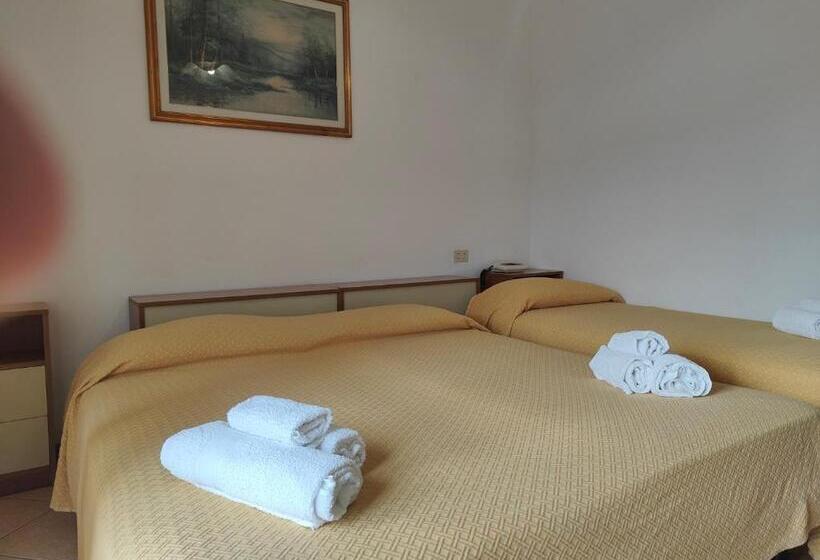 בית מלון כפרי Lanterna Verde