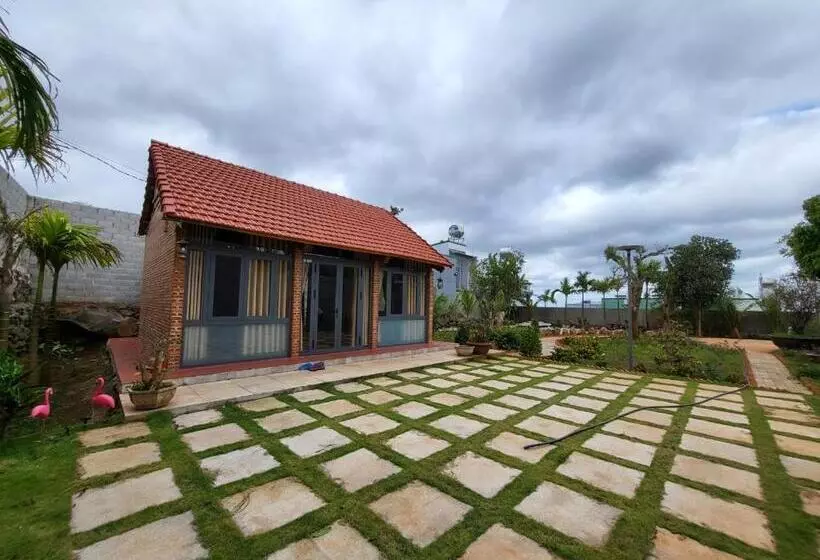 هتل T Farmstay Villa And Resort Buon Ma Thuot City