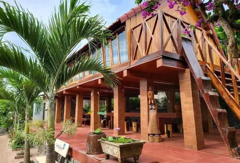 هتل T Farmstay Villa And Resort Buon Ma Thuot City