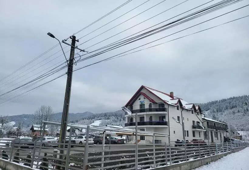 ペンション Soimii Bucovinei Residence
