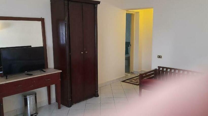 ريجنسي رويال هيلز