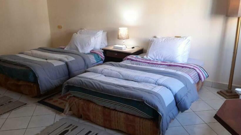 ريجنسي رويال هيلز