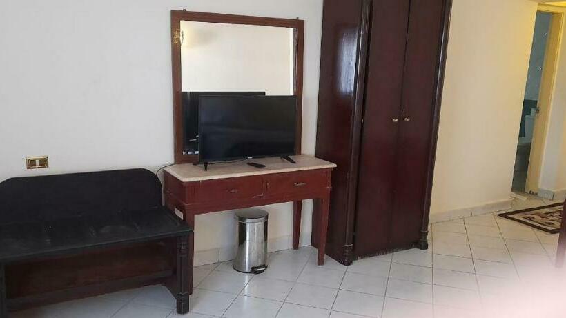 ريجنسي رويال هيلز