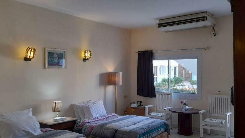 ريجنسي رويال هيلز