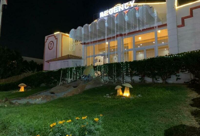 ريجنسي رويال هيلز