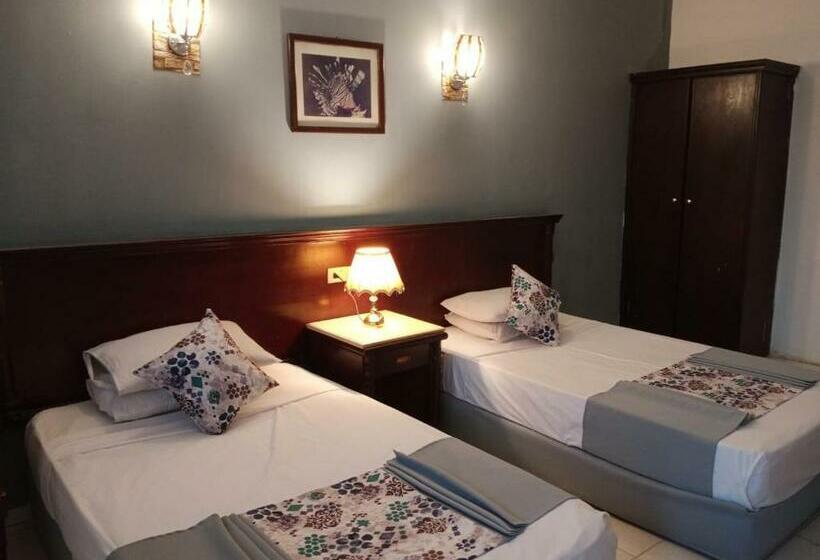 ريجنسي رويال هيلز