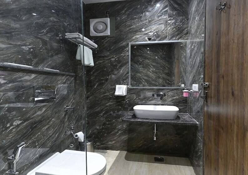 בית מלון כפרי Avalon Palms Agra