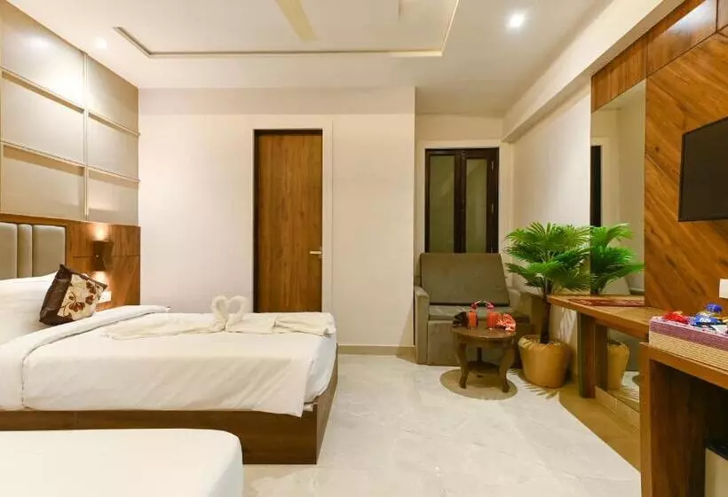 ホテル Avalon Palms Agra