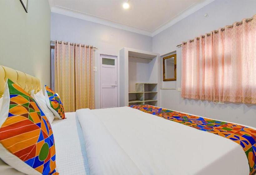 Fabhotel The Castle Homestay I