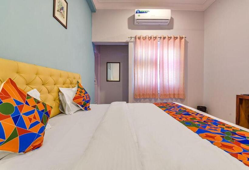 Fabhotel The Castle Homestay I