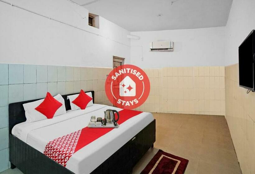 Flagship Hotel Happy Stay