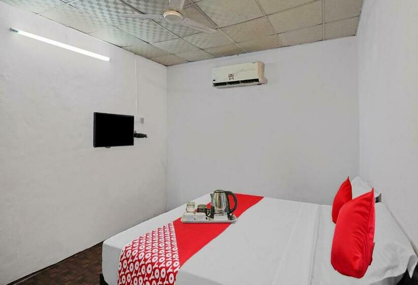 Flagship Hotel Happy Stay