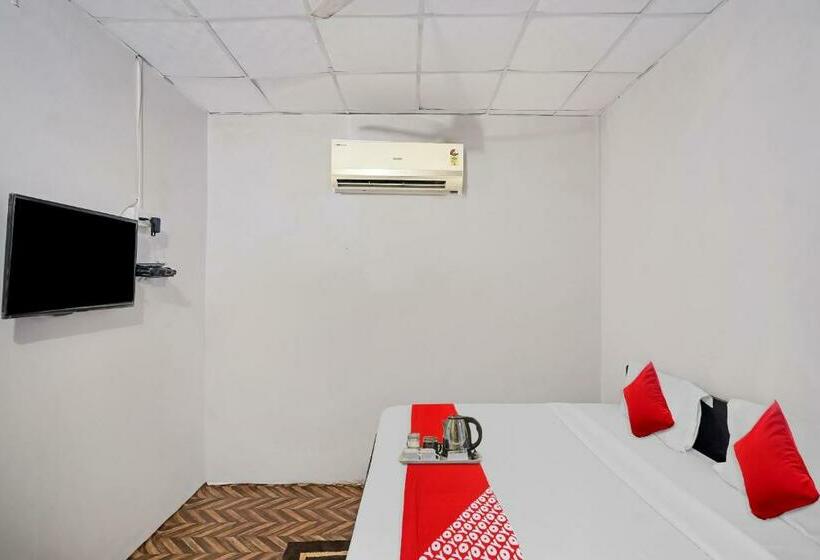 Flagship Hotel Happy Stay