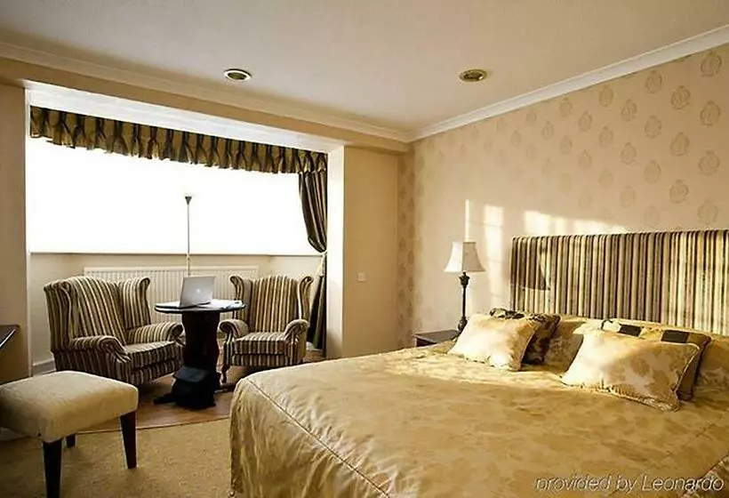 Hotelli Northop Hall Country House