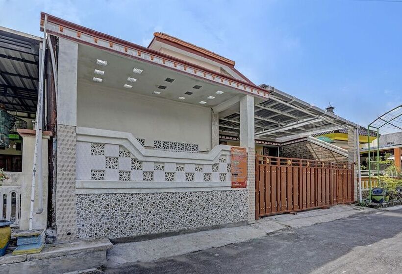 호텔 Oyo 91848 Kost Assalaam Syariah