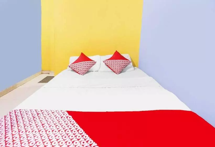 Hotelli Spot On 91887 Penginapan Rindu