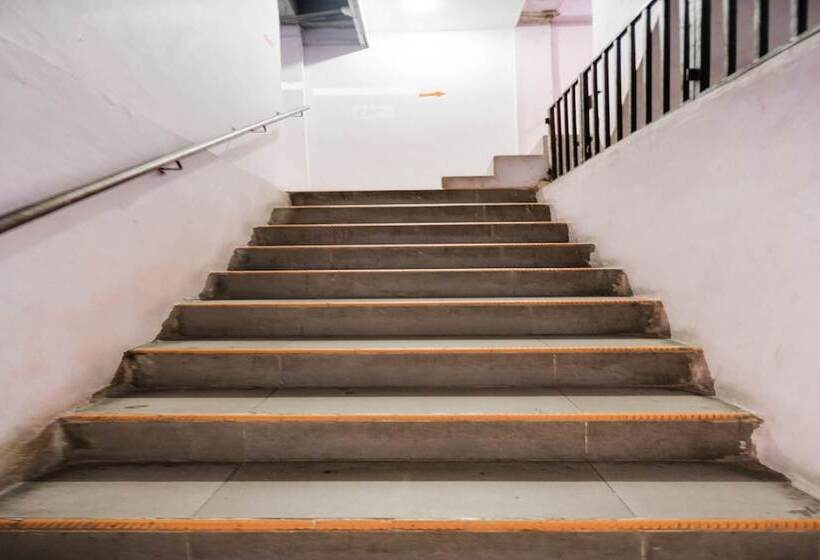 בית מלון כפרי Spot On 91887 Penginapan Rindu