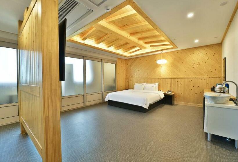 בית מלון כפרי The Healing