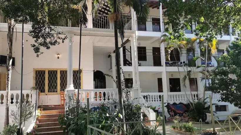 پانسیون Posada De La Luna