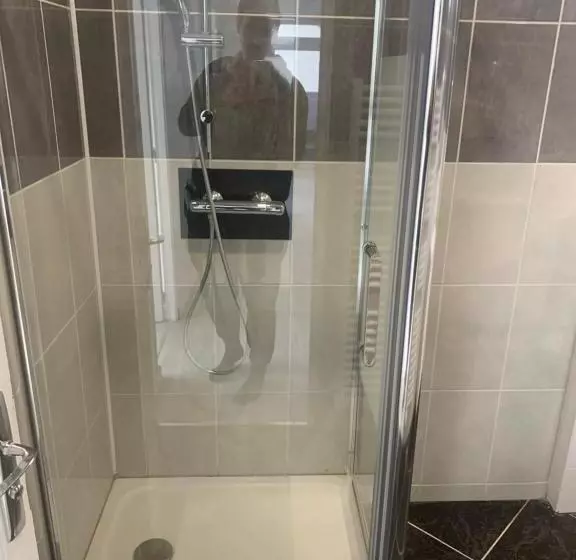 Majatalo Villa Tenjin Chambre 17