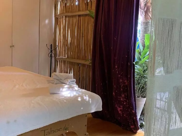 تختخواب و صبحانه Akoma Sayulita