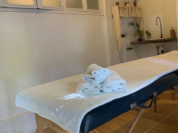 ベッドアンドブレックファースト Akoma Sayulita