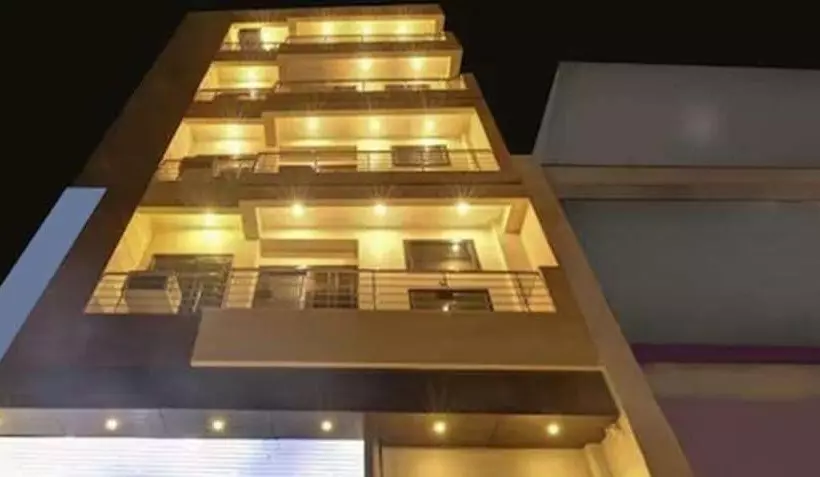 هتل Fab Metro Inn