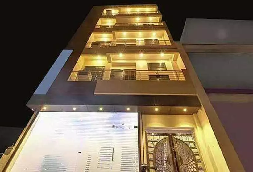 هتل Fab Metro Inn